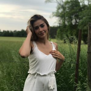 Meet your Posher, Rebecca